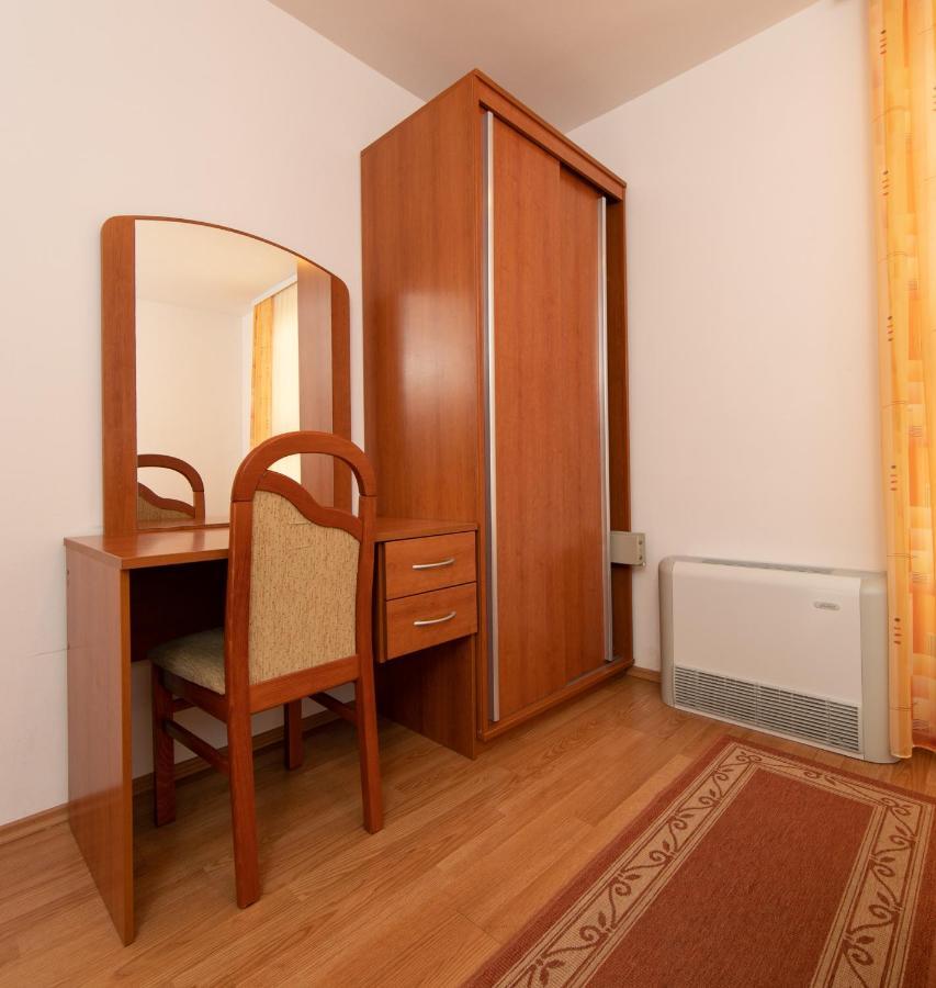 Apartmani Biser Tučepi Exteriér fotografie