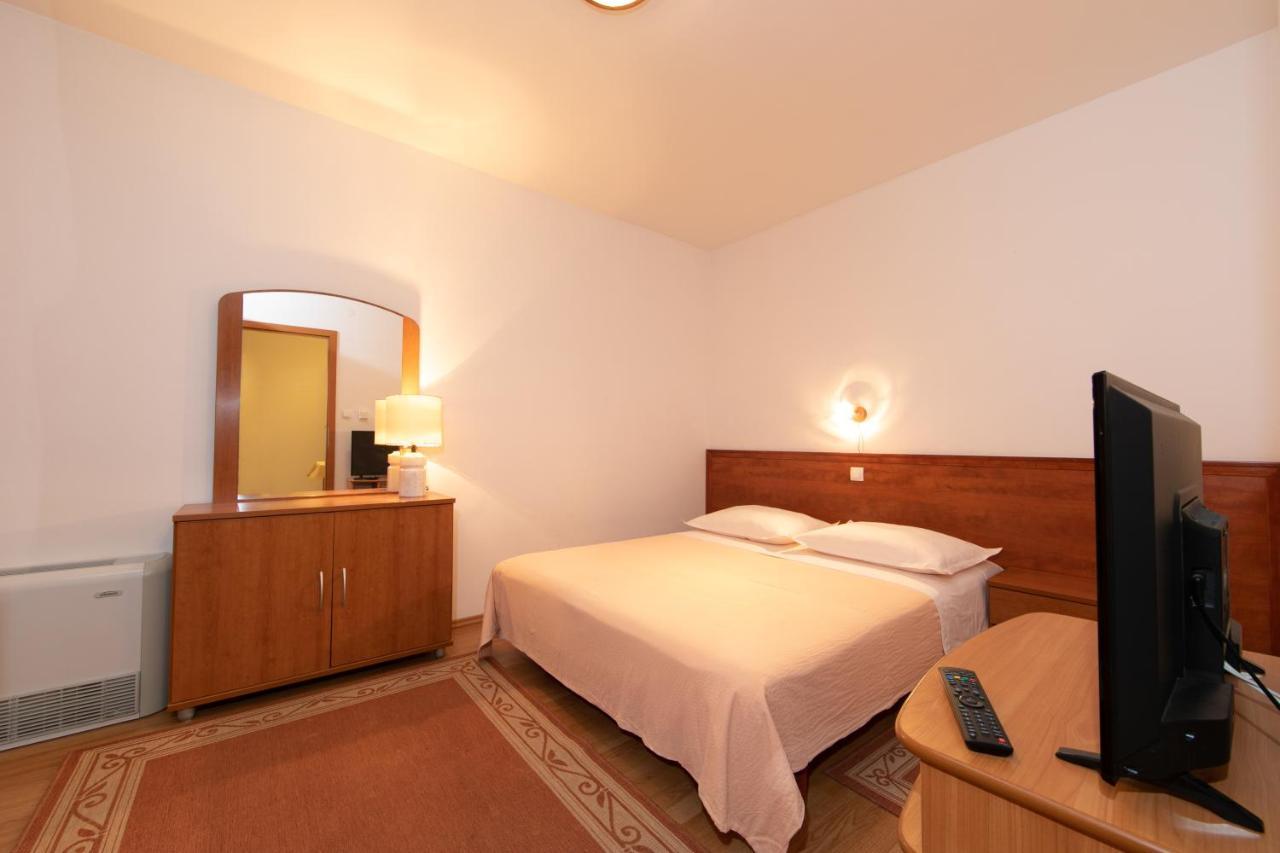 Apartmani Biser Tučepi Exteriér fotografie