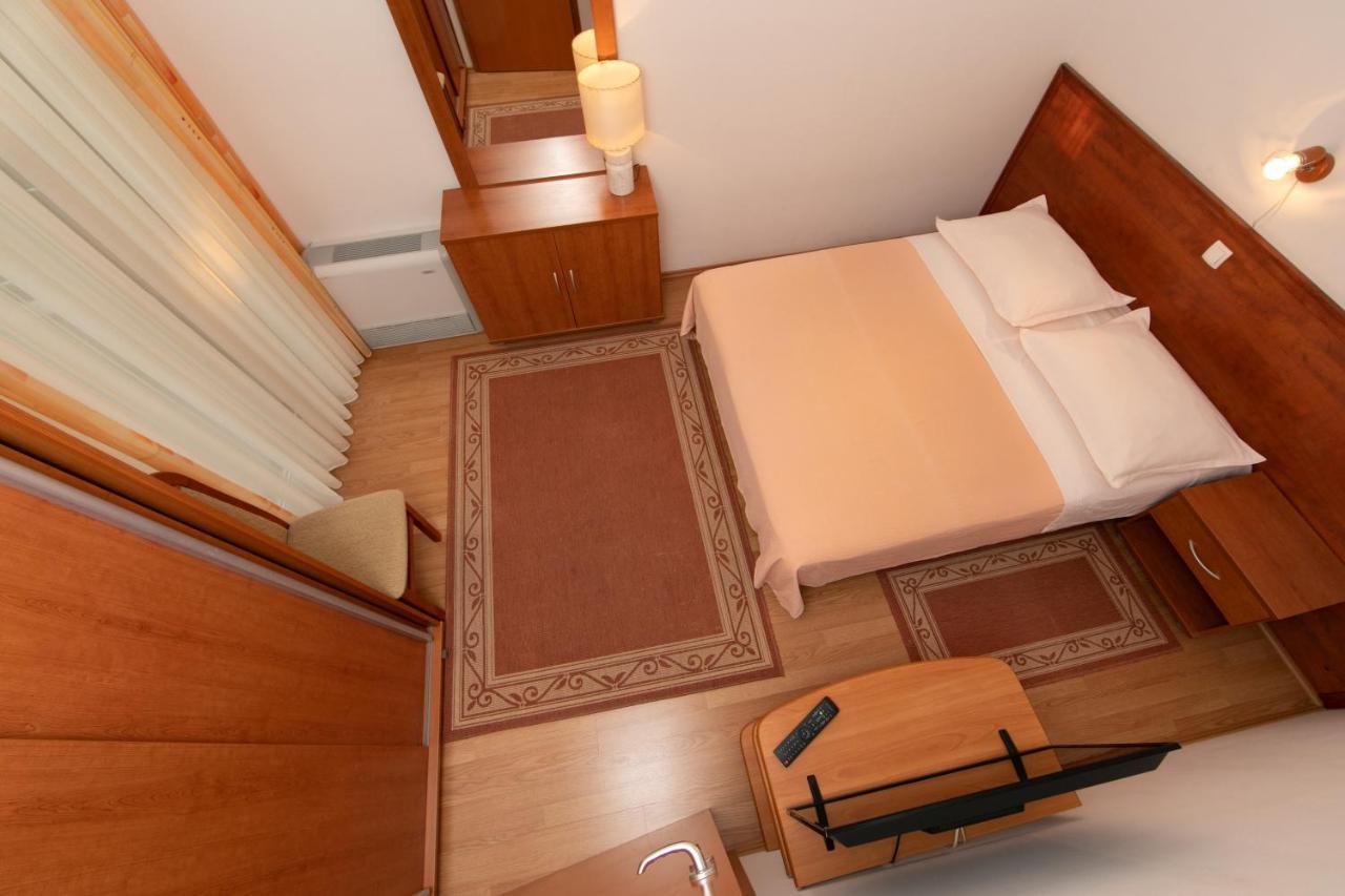 Apartmani Biser Tučepi Exteriér fotografie