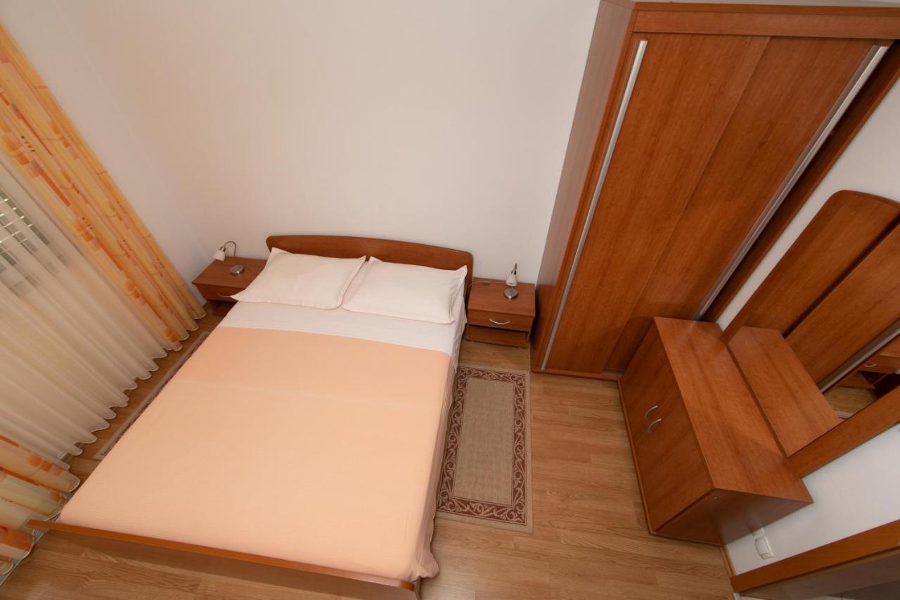 Apartmani Biser Tučepi Pokoj fotografie